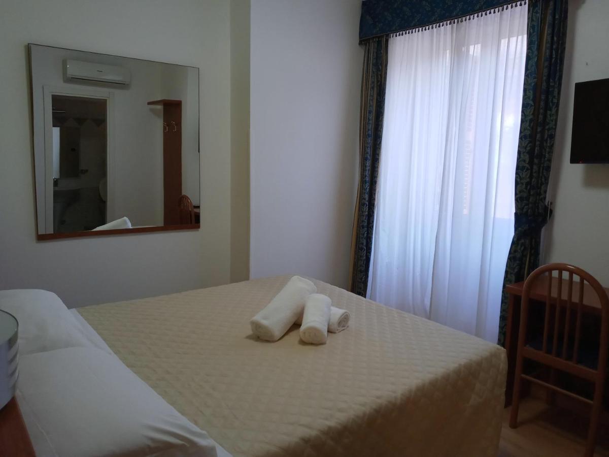 Hotel La Casa Dell'Arte à Rome Extérieur photo