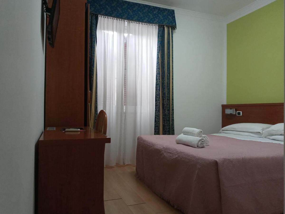 Hotel La Casa Dell'Arte à Rome Extérieur photo