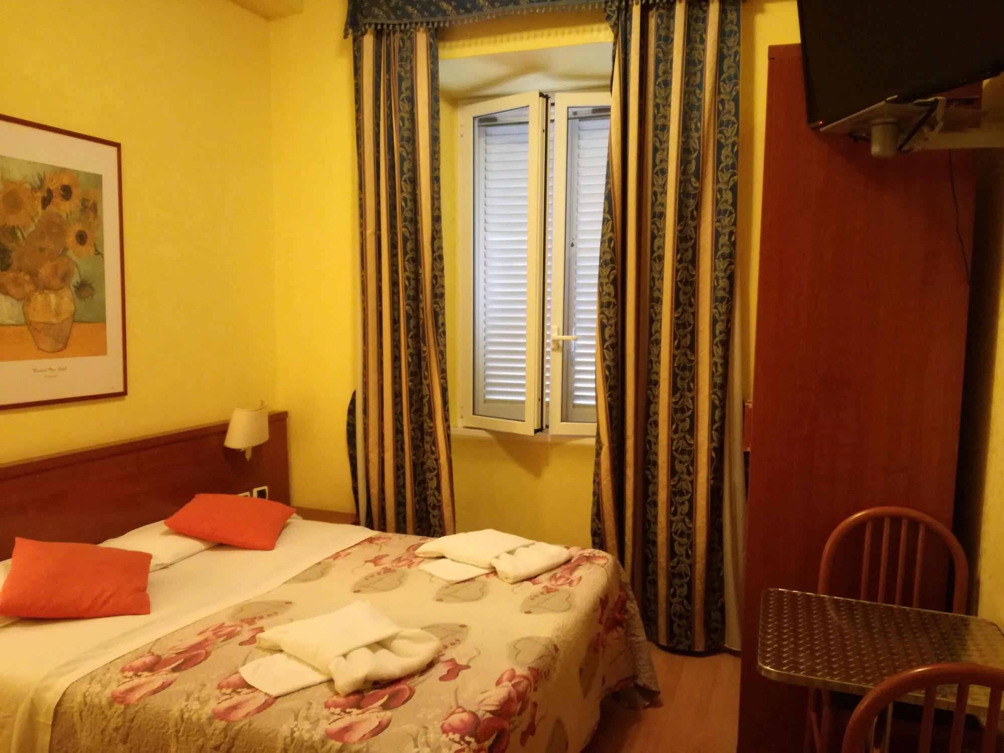 Hotel La Casa Dell'Arte à Rome Extérieur photo