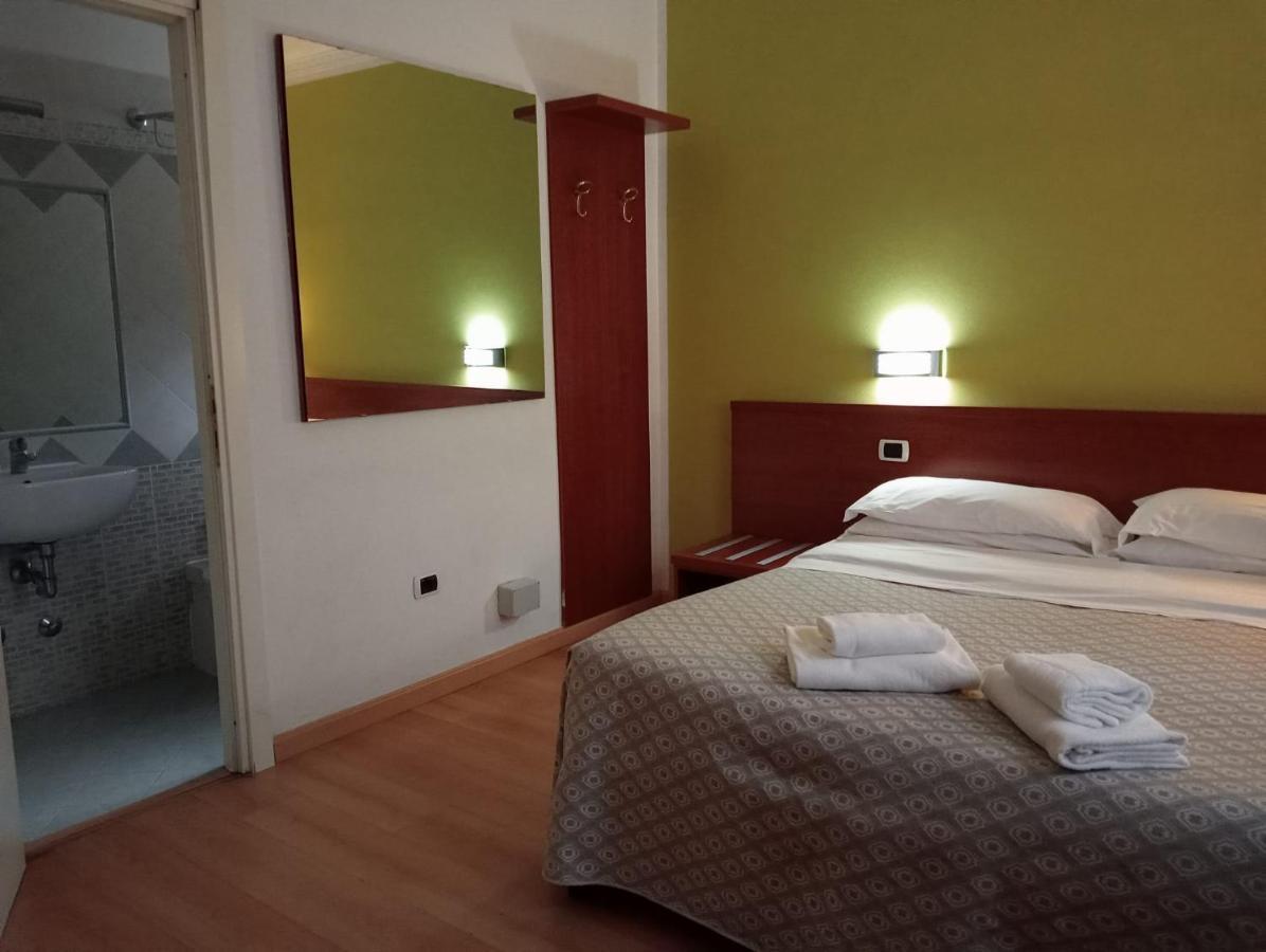 Hotel La Casa Dell'Arte à Rome Extérieur photo