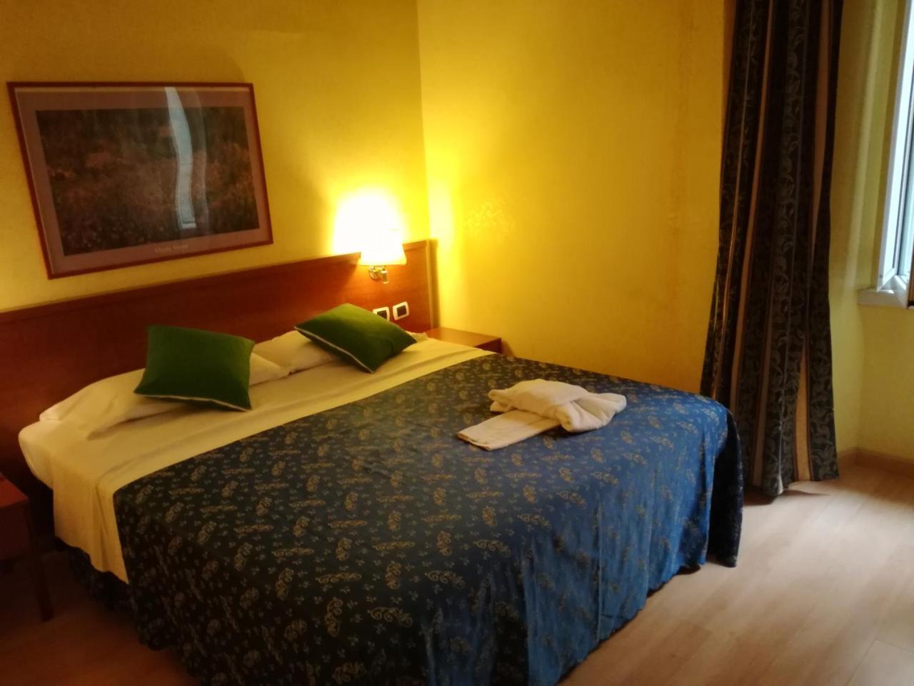 Hotel La Casa Dell'Arte à Rome Extérieur photo